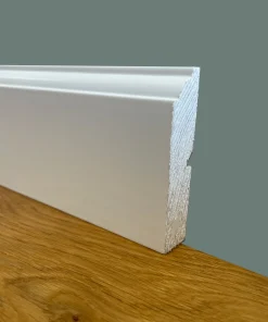 Alternative view of 100 metri lineari di Battiscopa PREMIUM in legno MASSELLO mod.FIRENZE 68x15 laccato bianco liscio